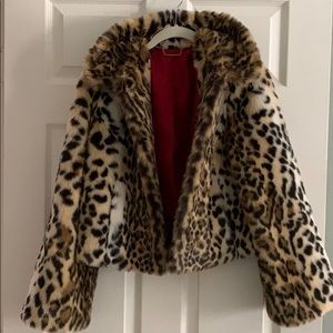 Faux fur leopard jacket